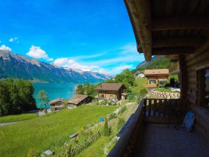Log home Iseltwald near Interlaken with panoramic view