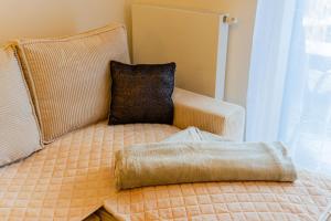 Zagreb 243 - Zagreb - 2 Bedroom - Garage - Balcony - New - Apartment - Parking - Flexible Keybox Entry - Modern - Monthly Rent - WiFi