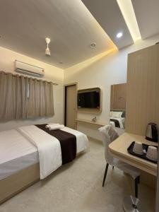 Samyak Stay