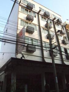 The Boss Sathorn Hotel