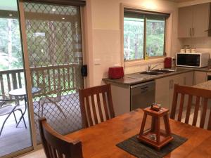 멜버른 / 멜번 Emerald Creek Cottages 4성급 호텔 로비
