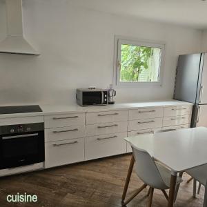 Maison 90 m2 avec piscine et clim - 3 chambres - proche Montpellier