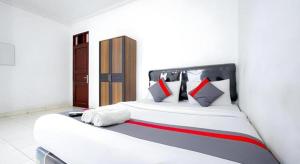 Hotel O J&b Rooms Tomang