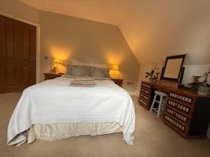 Silsoe Cottage B&B - Woodland View Room