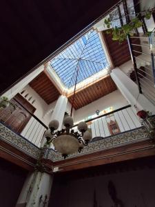 hostel four seasons