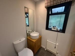 Finlake Luxury Lodge with Lake View