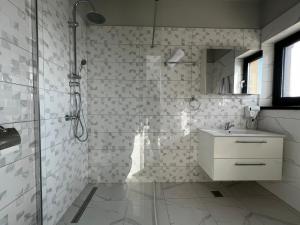 Seranova Aparthotel 10 #Otopeni #Airport #Therme #Bucharest