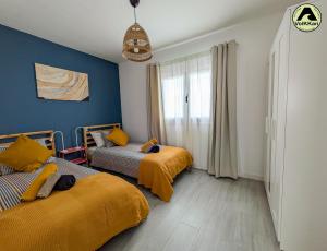 VolKKanrentals Casa Lila Seafront House