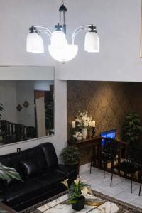 Family House with Kitchen & Gazebo near Tourist Attractions, North Bandung