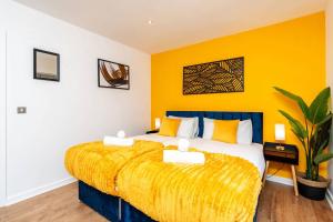 2 Bedroom 1 Bathroom with 4 Beds and Parking