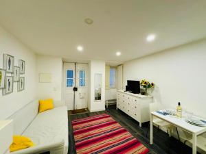 Cosy city studio Lisbon