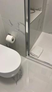 Modern Apt, 25 min Duomo, Metro 5 min & WiFi