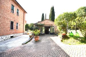 MARIA HOLIDAY HOMES La Pineta di Sinalunga