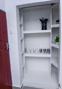JN APARTMENTS & Car hire