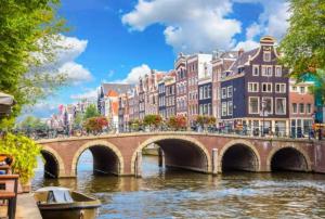 Luxury 3BR Penthouse Loft with Rooftop Terrace Near Museum Quarter in Amsterdam