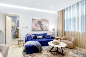 Grand 1BR Cour Jardin Near Bay Avenue Mall Metro