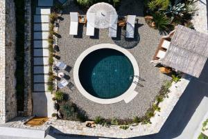 SunKeramos Retreat - "Free" Heated Pool Private Villa