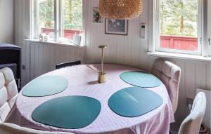 2 Bedroom Amazing Home In Kolind