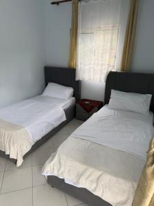 Antoni Guest House & Café