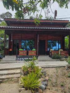 Ellas Place Salang Tioman