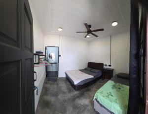 Ellas Place Salang Tioman