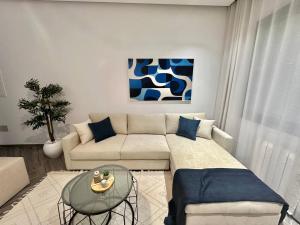 Topaz - Bright Apartment Lake 2
