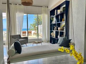 CLIFF 2 Live Above the Sea, Between Sky Mediterranean