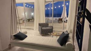 CLIFF 2 Live Above the Sea, Between Sky Mediterranean