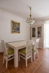 Apartment with private pool Kotor, Ljuta