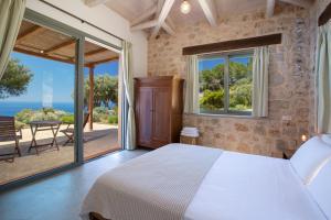 Villa Mirtes with breathtaking sea view,close to Porto Katsiki and Egremni