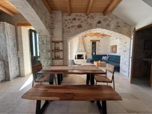 MayaElisa Villa with Heated Pool, By Hellocrete