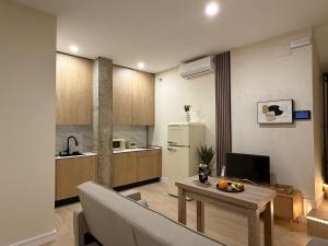 Bianca Suites III