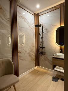Bianca Suites III