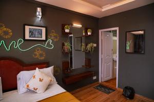Syntilla Nakshatra Kodai Gate - Main Road near Lake, Best Budget Stay in Kodaikanal