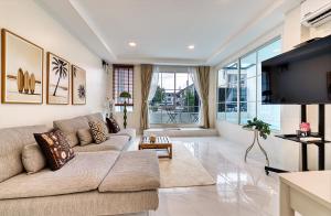 Sora - Your Private Pool House 4 BR near Chaweng