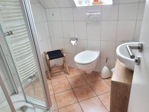 Kleine Krabbe in ruhiger Sackgassenlage