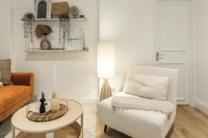 Prime Kensington Flat Just Steps from Earls Court