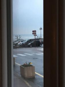 Plage et commerces à 50m, sans télé pour déconnecter !