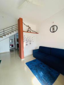 KATARA HILLS FAMILY home stay