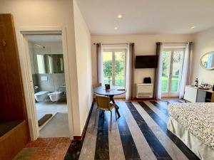 Villa Costantina with heated POOL