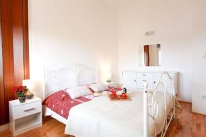 Andrea, a terrace by the sea