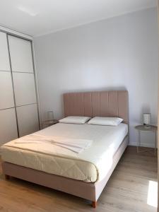 Scenic View Apartment