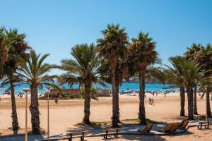 Terrasse Azur, grand appartement 4 pers, grande terrasse proche mer