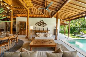 3BDR Villa with Pool Jacuzzi - Canggu