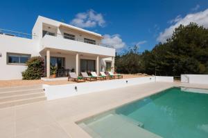 Villa Es Redo-Spacious & Relax