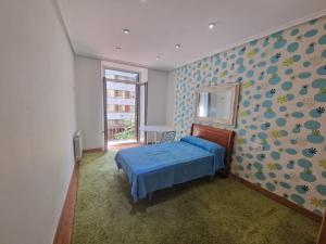 Colon Zurriola Beach