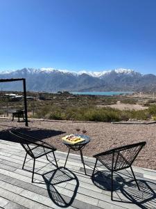 La Mira Lodge, con vista al dique potrerillos