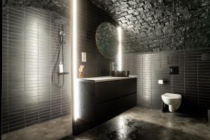 Love Room - To the Moon and back