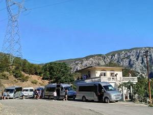 Antoni Guest House & Café
