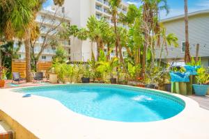 Treasure Island Beach Time Sleeps 22